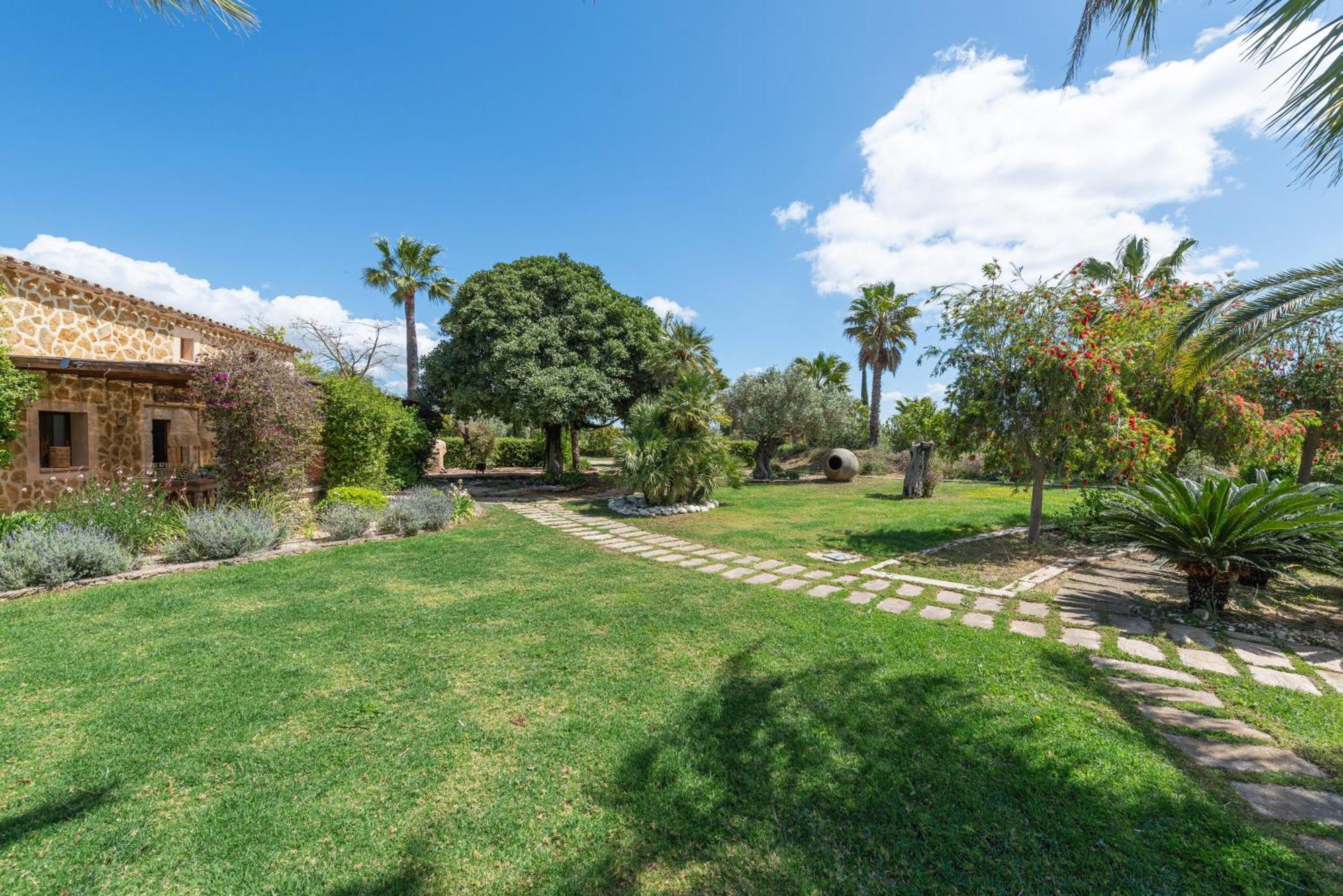 Le Petit Paradis Villa *