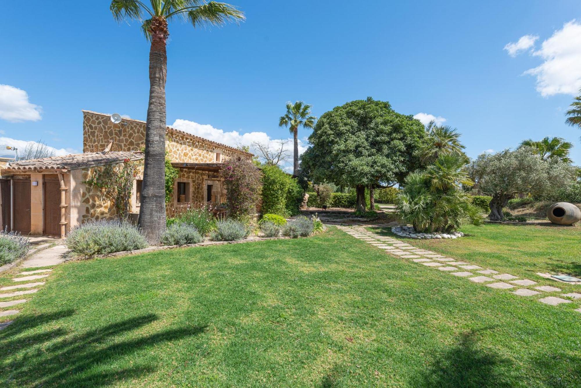 Le Petit Paradis Villa *